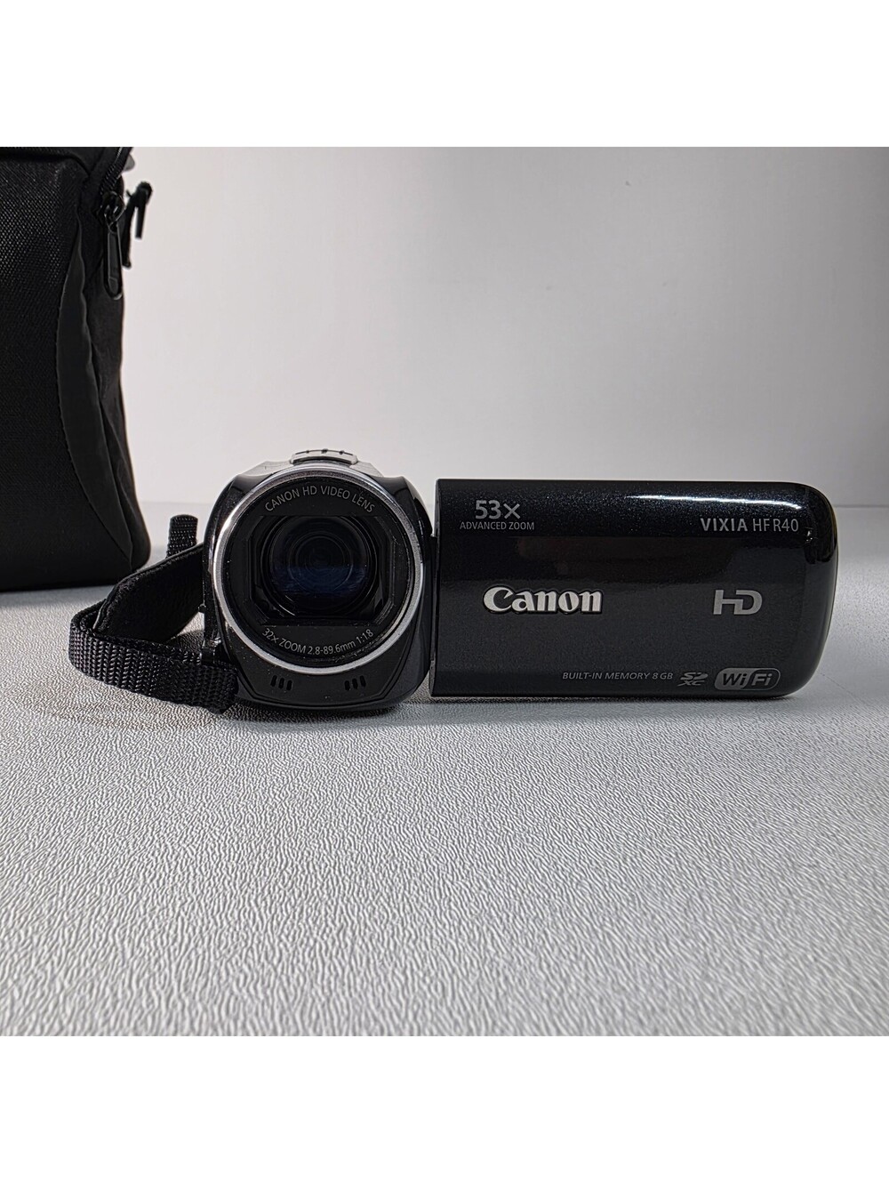 Canon VIXIA HF R40 Full HD 1080p Camcorder Video Camera w/53x Zoom Bundle